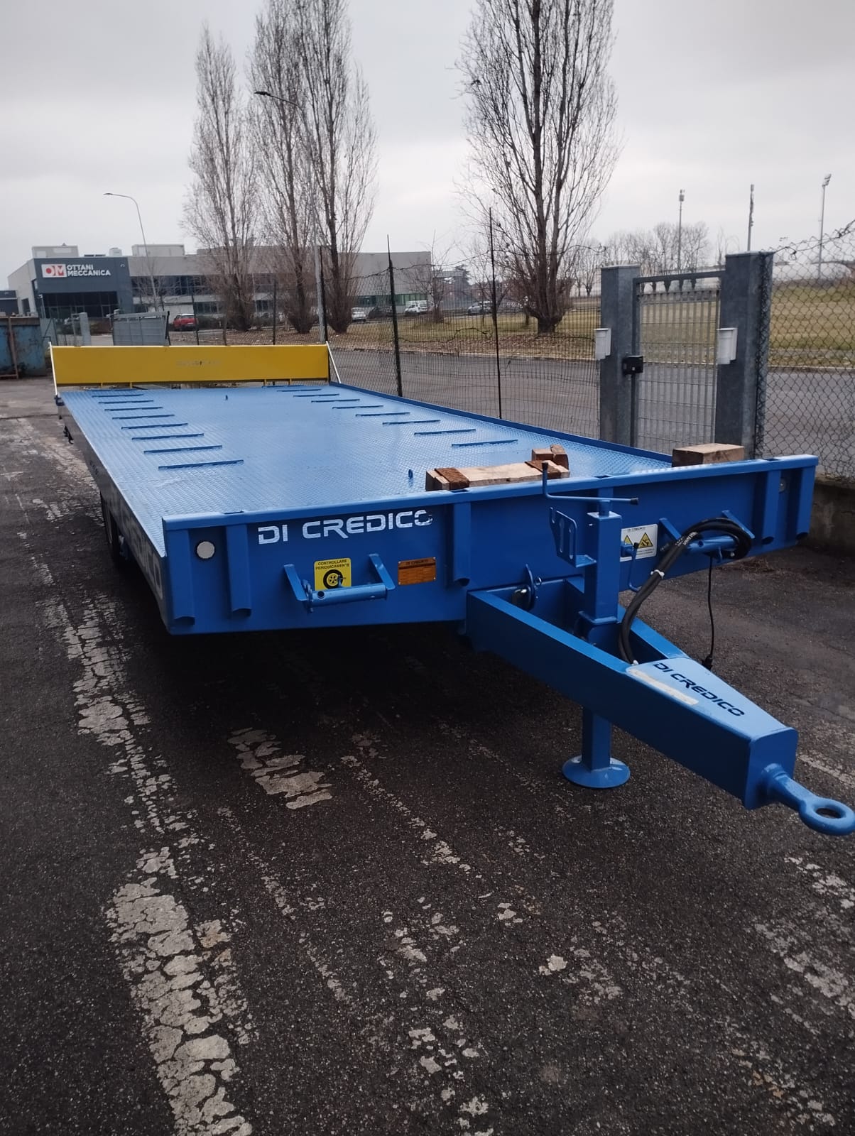 Carrellone Di Credico TC60 (1)