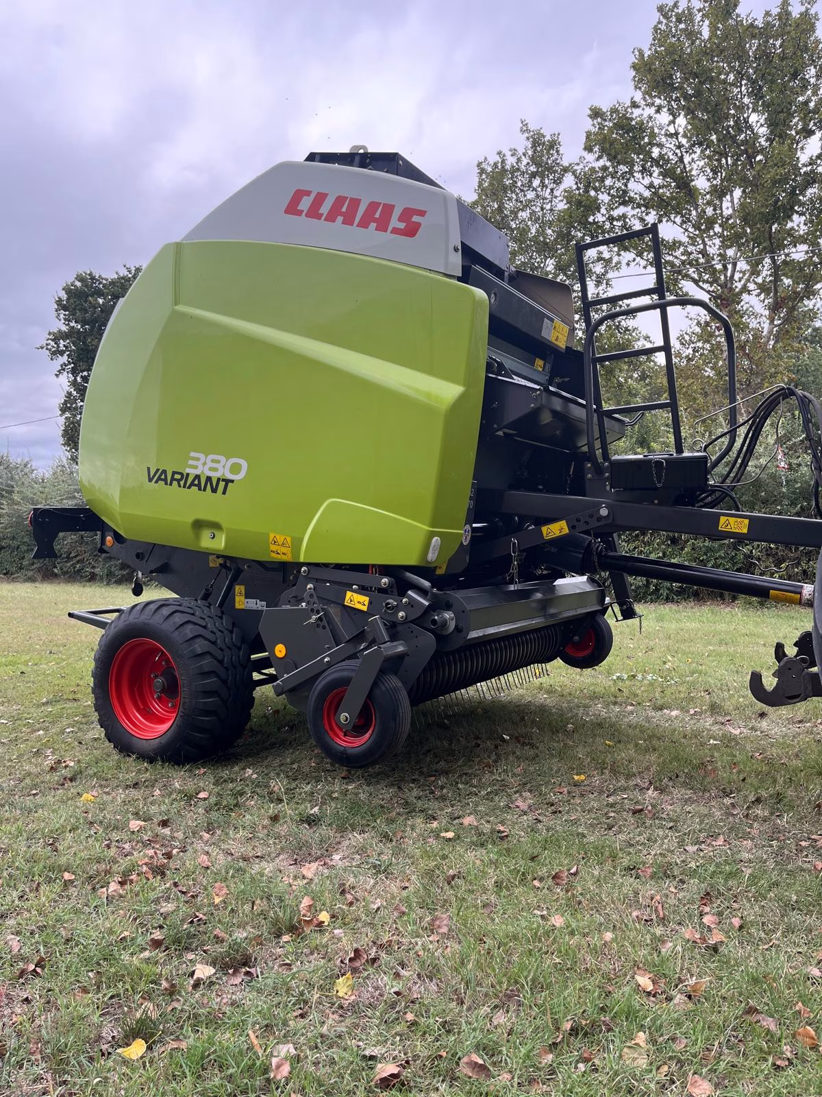 Claas Variant 380 (11)