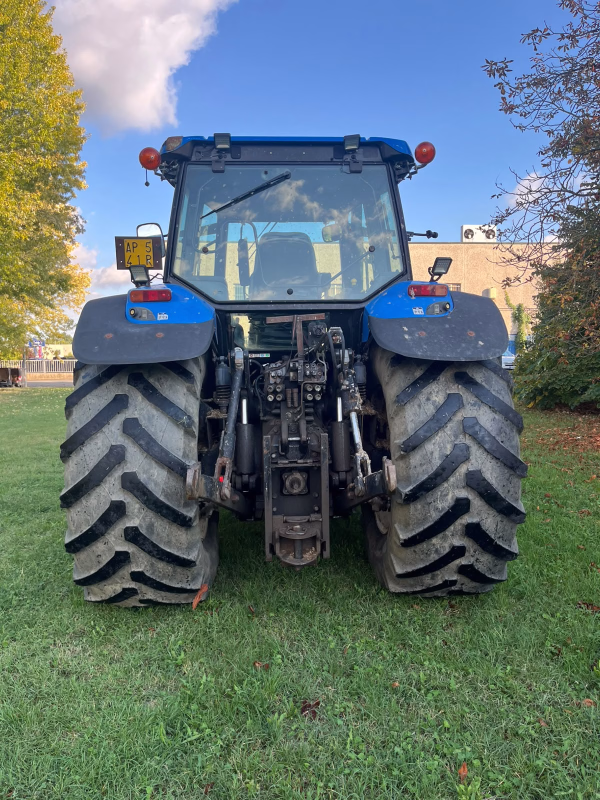 New Holland TM175 (3)